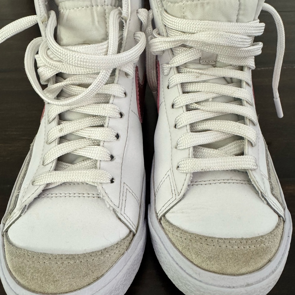 Nike Kids White and Gray Sneakers